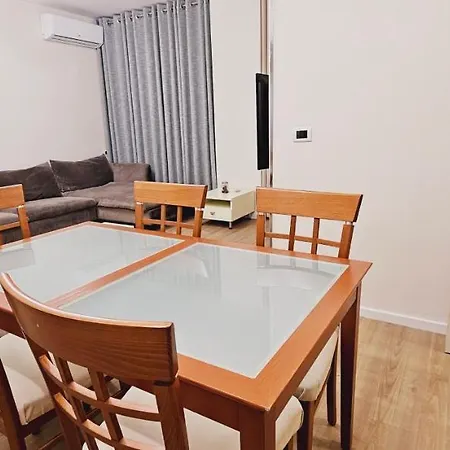 Appartement Discover From Our 3-room With Free Parking-komuna E Parisit