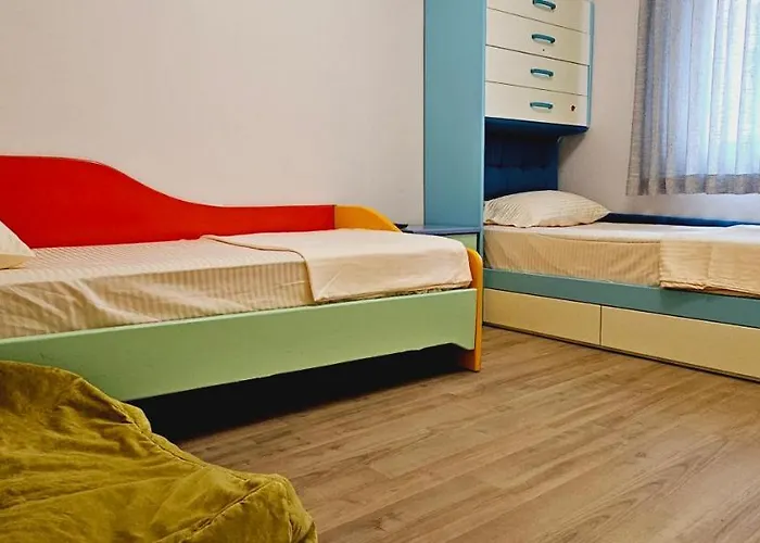 Discover From Our 3-room With Free Parking-komuna E Parisit Tirana