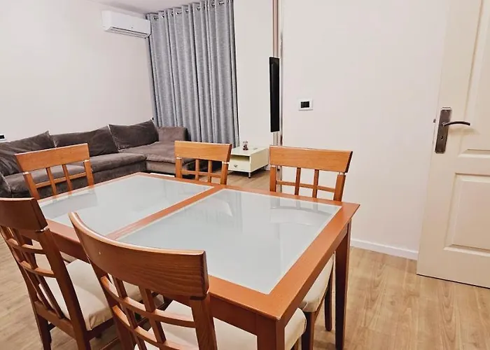 Appartamento Discover From Our 3-room With Free Parking-komuna E Parisit