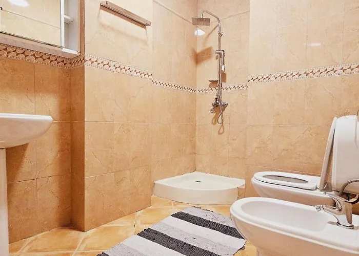 Discover From Our 3-room With Free Parking-komuna E Parisit Appartamento